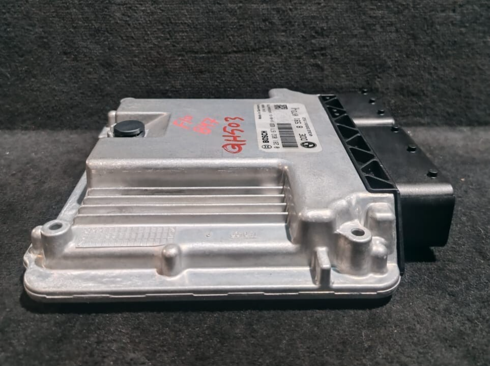 BMW 520D 2014 DIESEL F10  Engine CONTROL UNIT  ECU Diesel B47 8591073