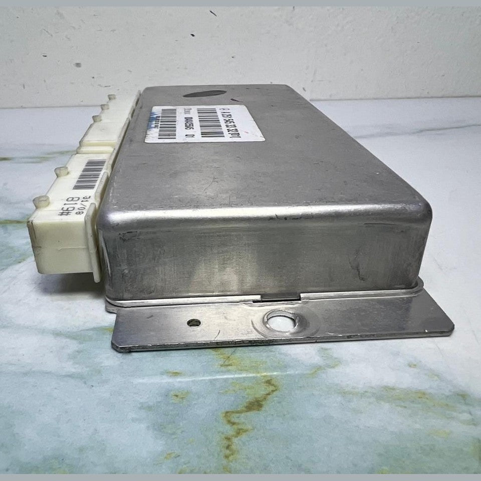 2007-13 Mercedes GL450 Airmatic Suspension Control Module A2515453332 W164 W251