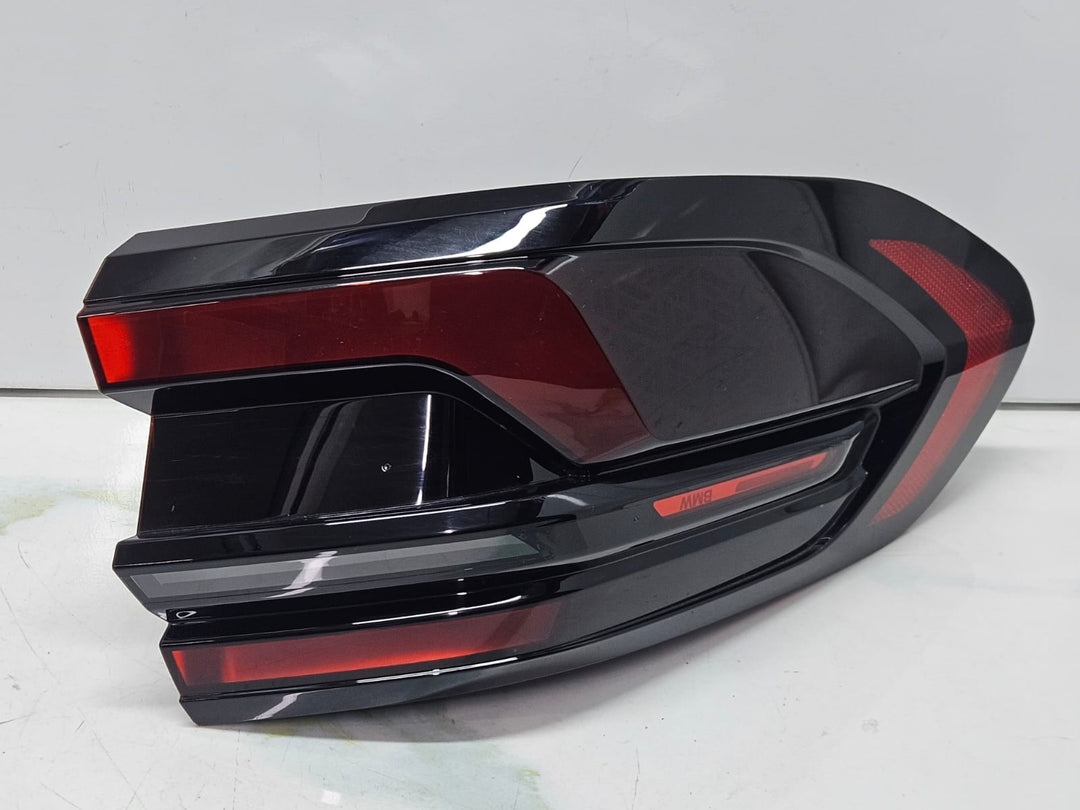 2023 BMW X7 G07 LCI 2023 Taillight Outer Left Side Blackline 5A5BEA7 OEM