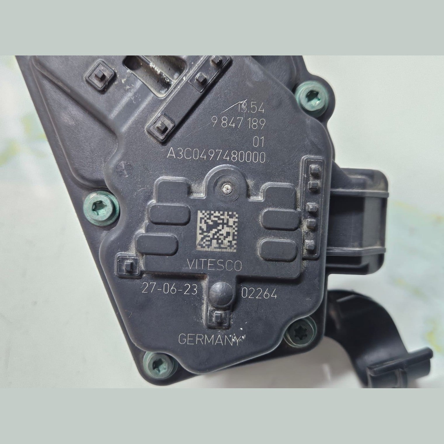2024 BMW X5 G05 THROTTLE BODY VALVE 3.0L 9847189 OEM