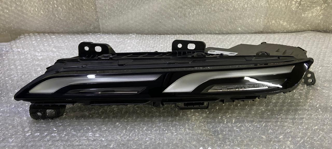 OEM 2023-2024 BMW 7 SERIES G70 LEFT DRL DAYTIME RUNNING LIGHT LED 9450079