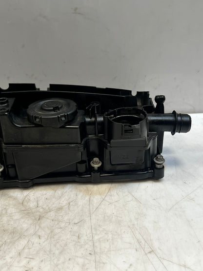 BMW F20 F22 F21 E90 E91 E92 E93 Cylinder Head Valve Cover 8589941 OEM