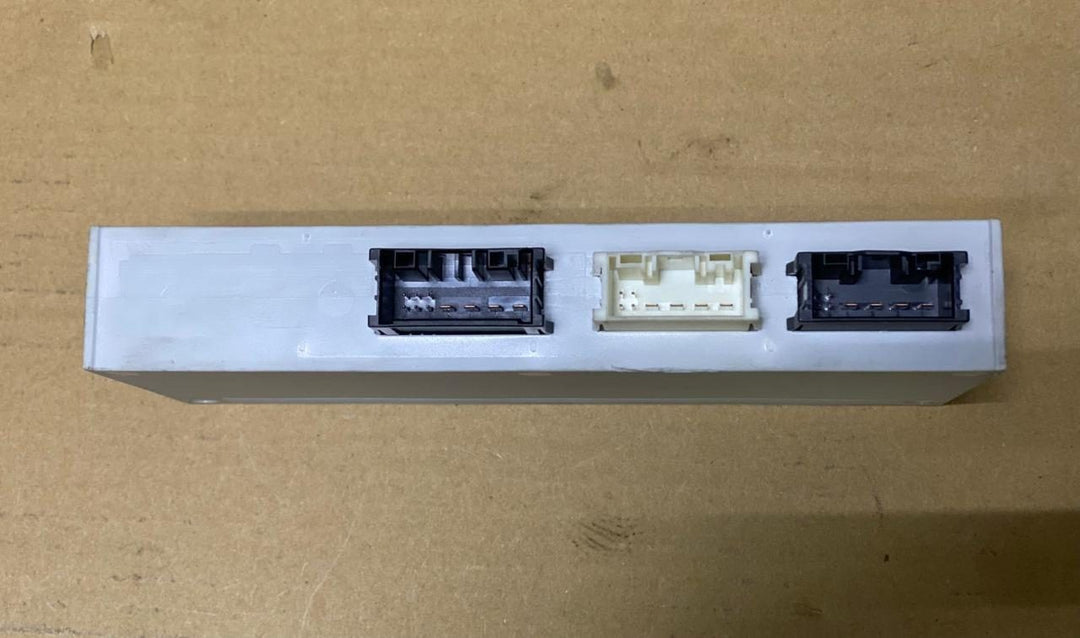 2007-2013 BMW X5 Trunk Tailgate Lid Lift Control Module 7304626 X5 E70 and X6 E7