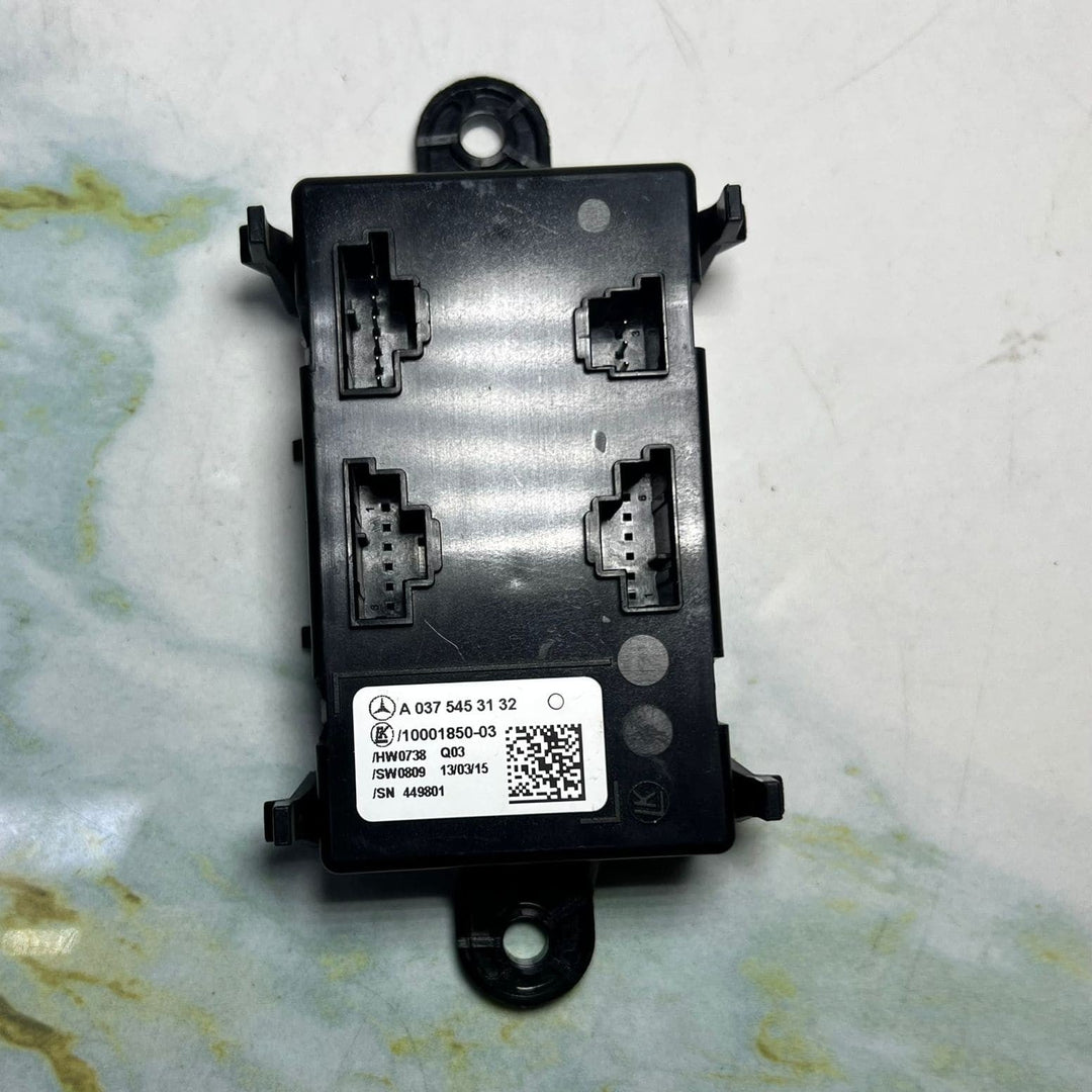 Mercedes Rear Seat Heating Control Module A0375453132  E-Class W212 and CLS C218