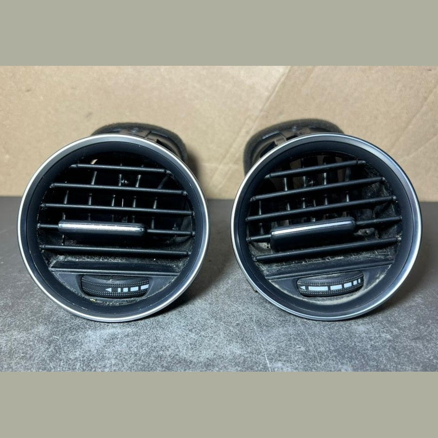 12-14 Mercedes W204 C300 C250 Front Dashboard Left  Right Heater A/C Air Vent