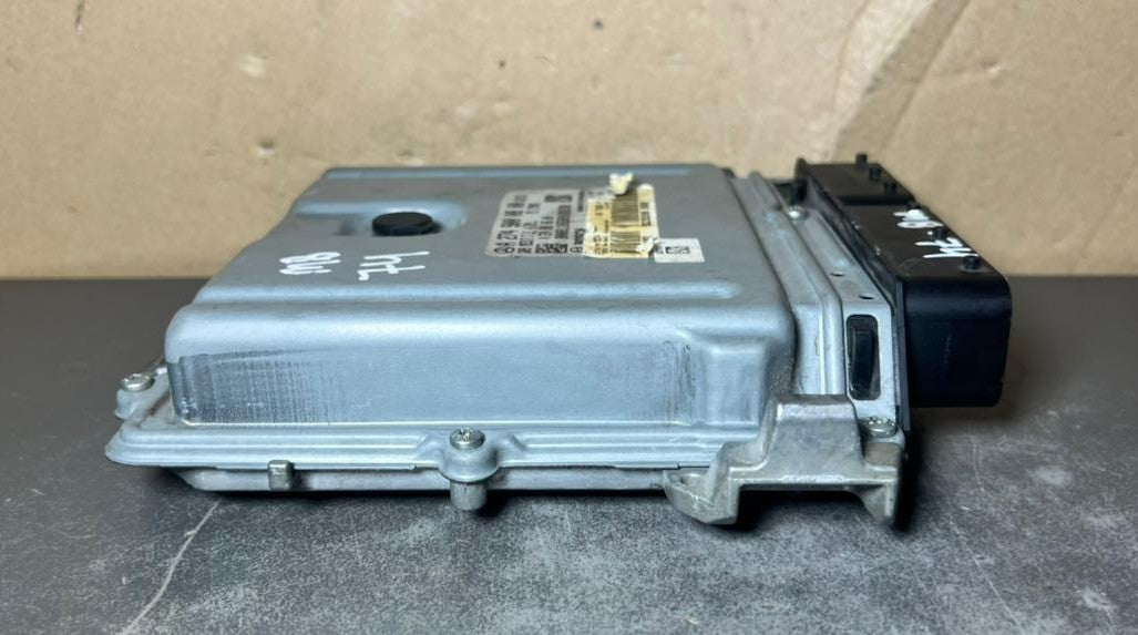 14-18 Mercedes W205 C-CLASS Engine Control Module Unit ECM ECU A274 9000800 OEM