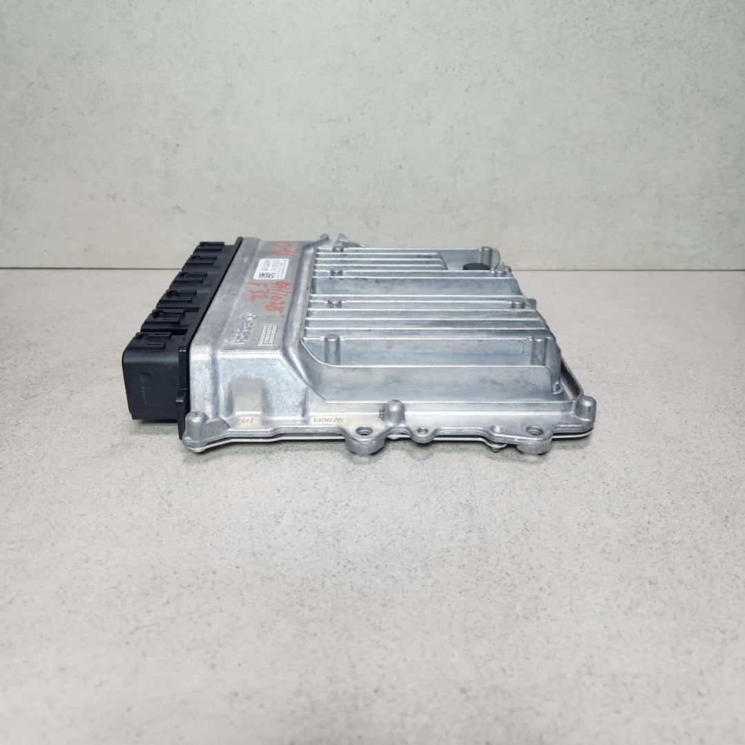BMW F30 F31 F32 F33 F34 F35 B48 330i 430i Engine Control Unit DME 8676533 OEM