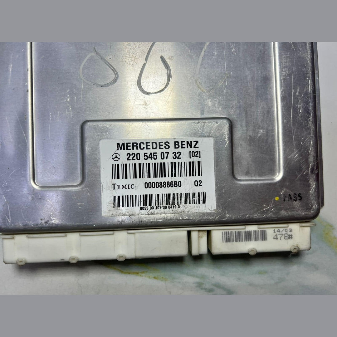 Mercedes Air Suspension Control Unit A2205450732 W220 S-Class