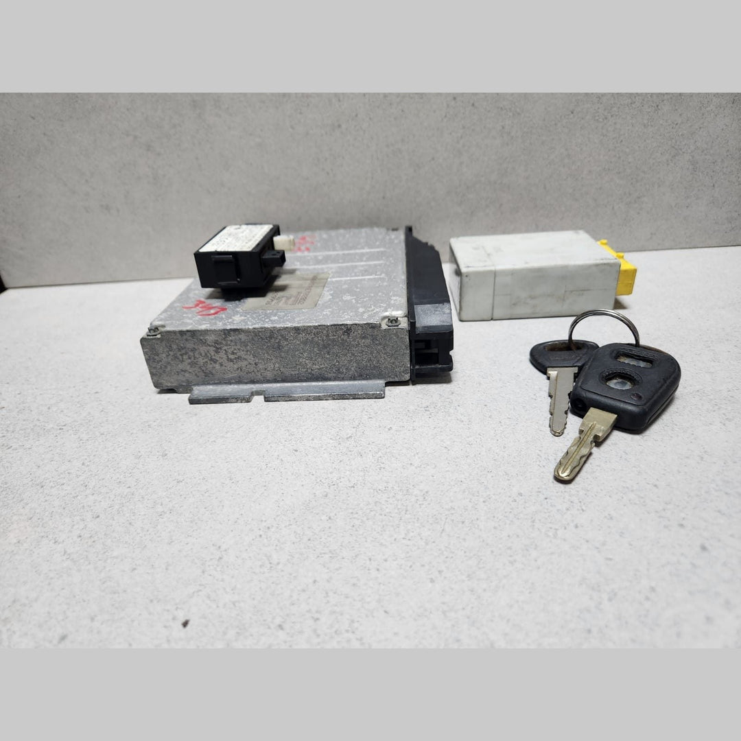 BMW Engine Control Unit 1429861 E36 323i 323ti E39 523i Z3 2.8 M52 ecu set