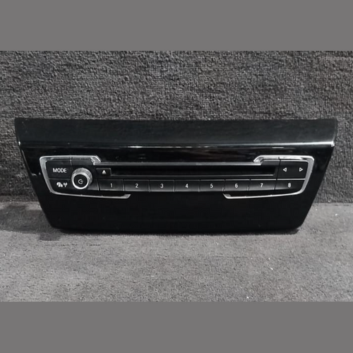 BMW F45 F46 AUDIO OPERATING UNIT / TRIM PANEL P/N - 9312393