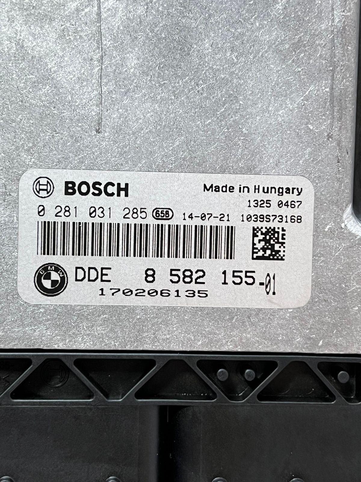 OEM BMW 320dF30 N47 2012 ENGINE CONTROL UNIT ECU SET WITH KEY 8582155 BOSCH