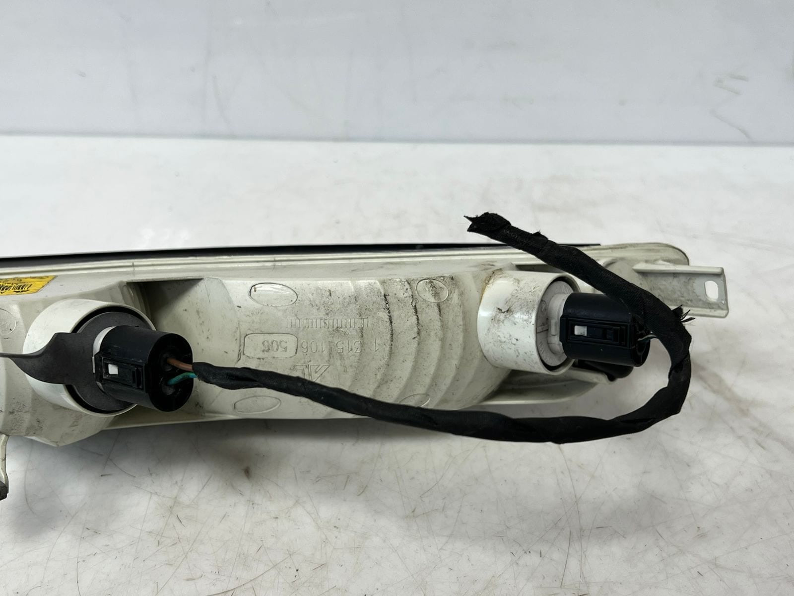 2007 BMW 650i 6 Series E63 Front Left Turn Indicator LIGHT 7165805 OEM