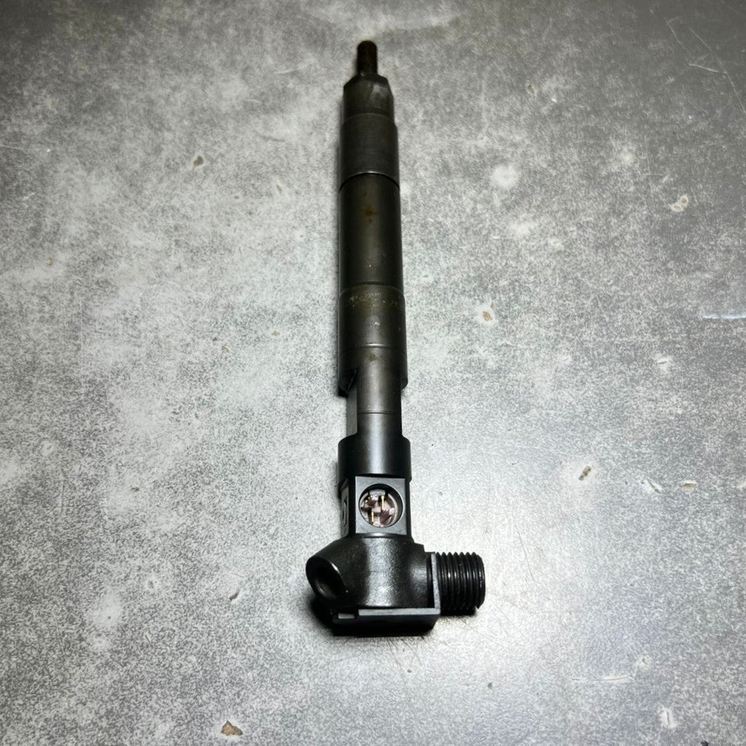 Genuine Mercedes W212 W164 Fuel Injector Sprinter OM651 A651 0702887 Oem Diesel