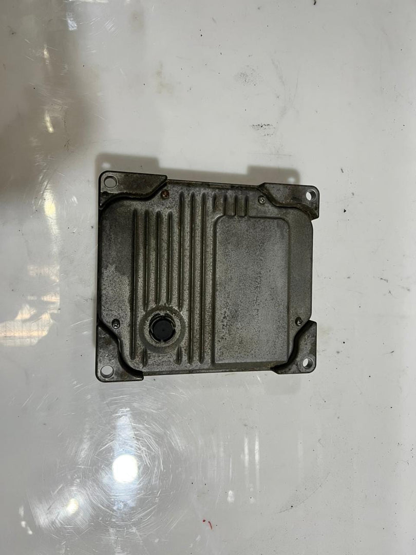 Mitsubishi Fuso Fighter H24 FK64F Engine Control Unit 1125000370 ME306431