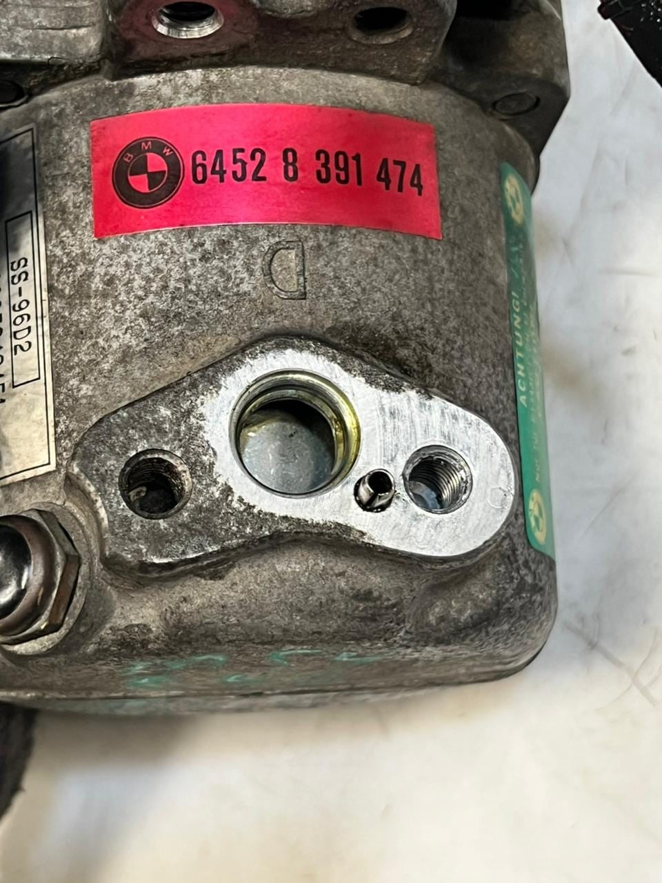 1998-2000 BMW E36 Z3 M52 320i 323i 328i Air Conditioning Compressor 8391474 OEM