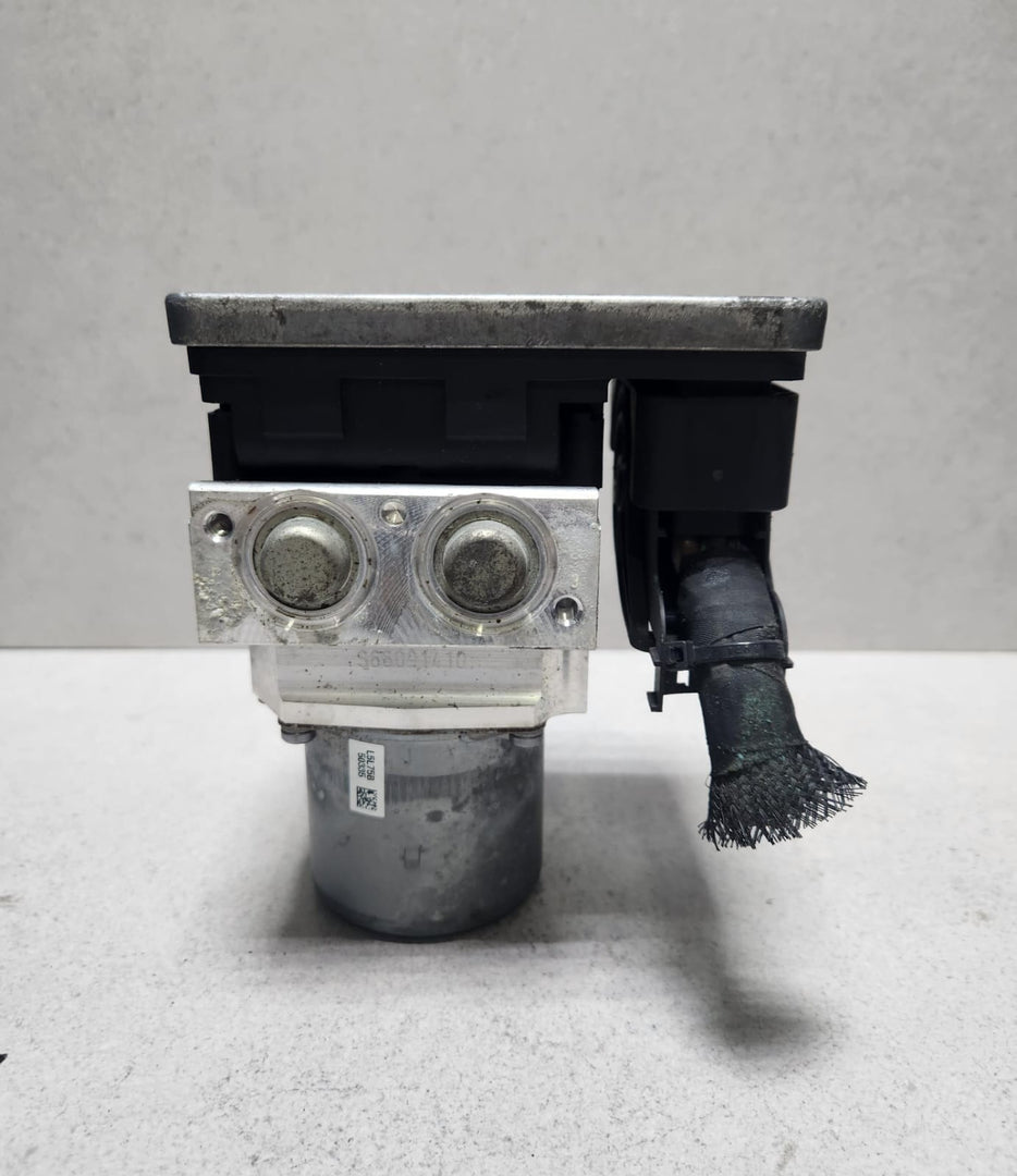 2016-2019 BMW 740i Abs Hydraulic Control Unit 6882933 7 Series G11 G12 750i