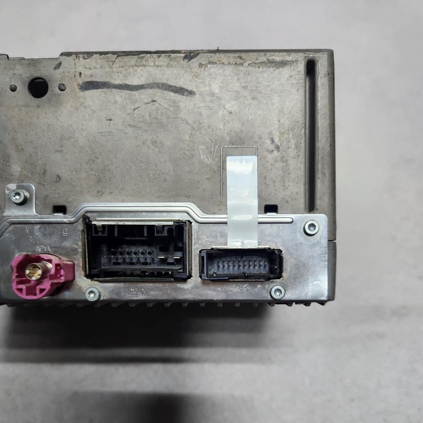 2020-2022 BMW 740i Head Unit 5A12E94 G11 G12 740i 750i harman MGU IL