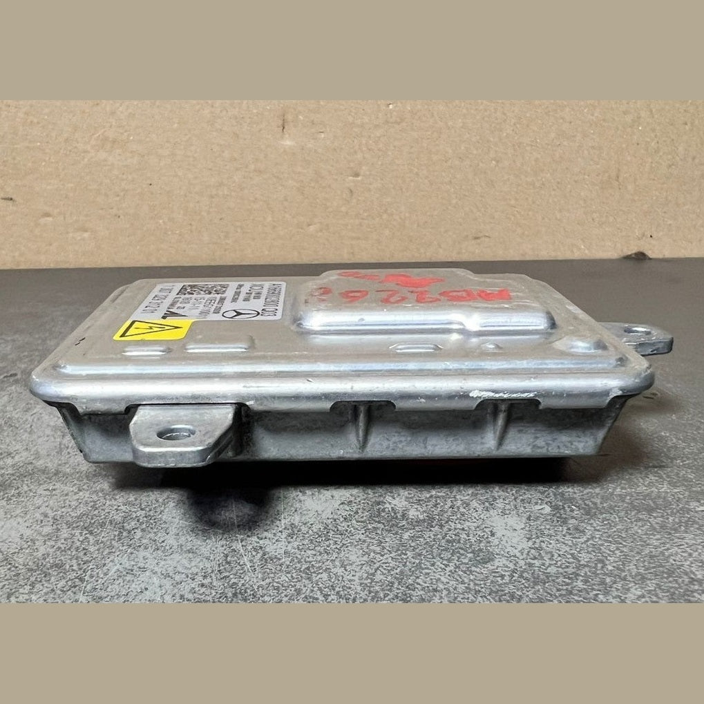 Mercedes Benz W166 Xenon Light Headlight Control Module Unit A166 9002800 OEM