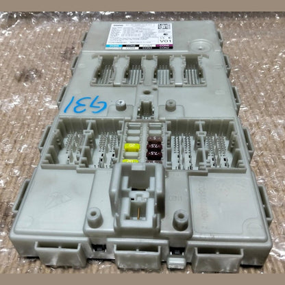 BMW Engine Control Unit 520d G30 B47 models 2017 RHD DDE 8598154