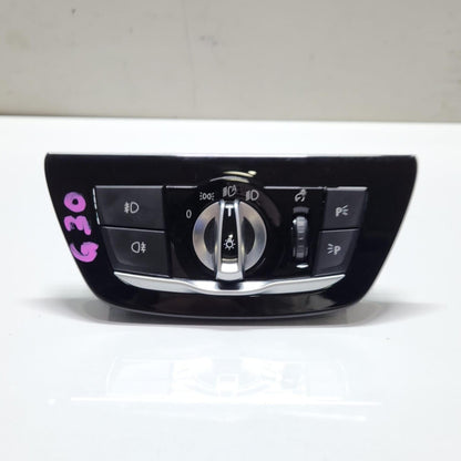 2016 BMW 528i Headlight Switch 6841883 5 Series G30 G31 OEM 