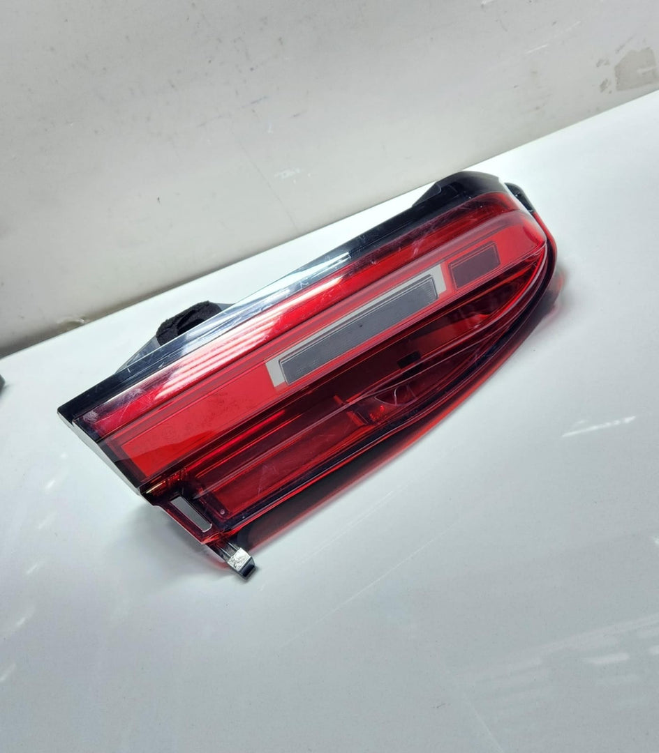 2017-2022 BMW 740i Tail Light Left H7985464302 7 Series G11 and G12 OEM 