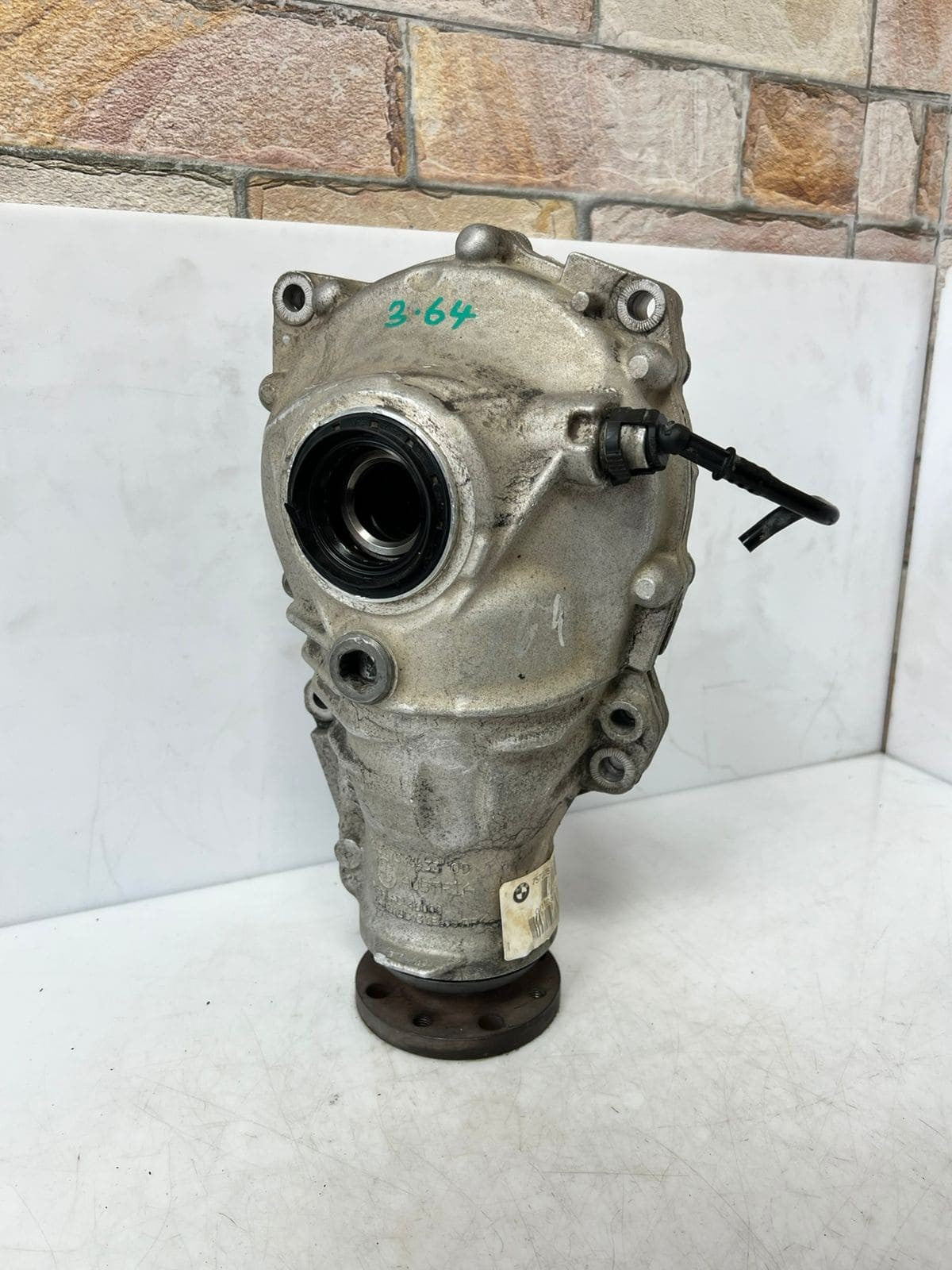 2010-2015 BMW X1 E84 E90 E91 E92 F30 F31 Front Differential 7572051 OEM 3.64