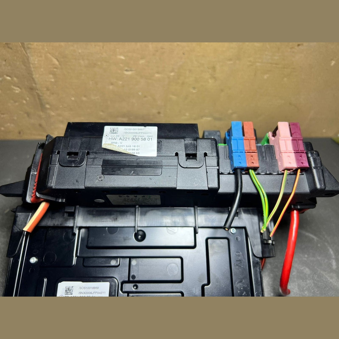 Mercedes W221 S-Class Front Fuse Relay Box SAM Control A221 9006001 A221 9005801