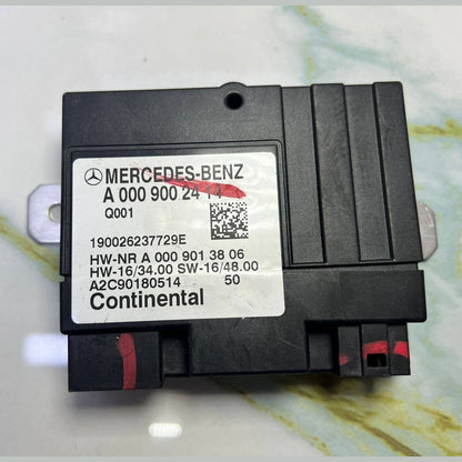 Mercedes-Benz Fuel Pump Computer Control Module A 000 900 24 14 GLC350
