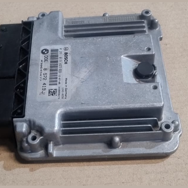 BMW X3 F25 N47N ENGINE CONTROL ECU UNIT MODULE ONLY  DDE 8572419