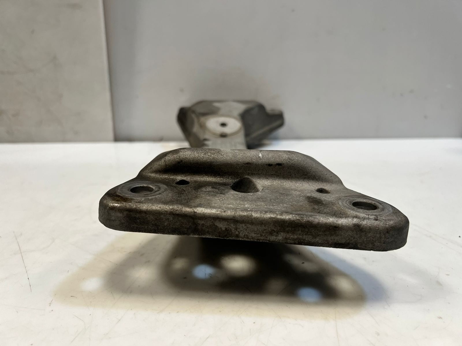 BMW F20 F21 F30 F31 F35 Gearbox Mounting Bracket 6796605 OEM