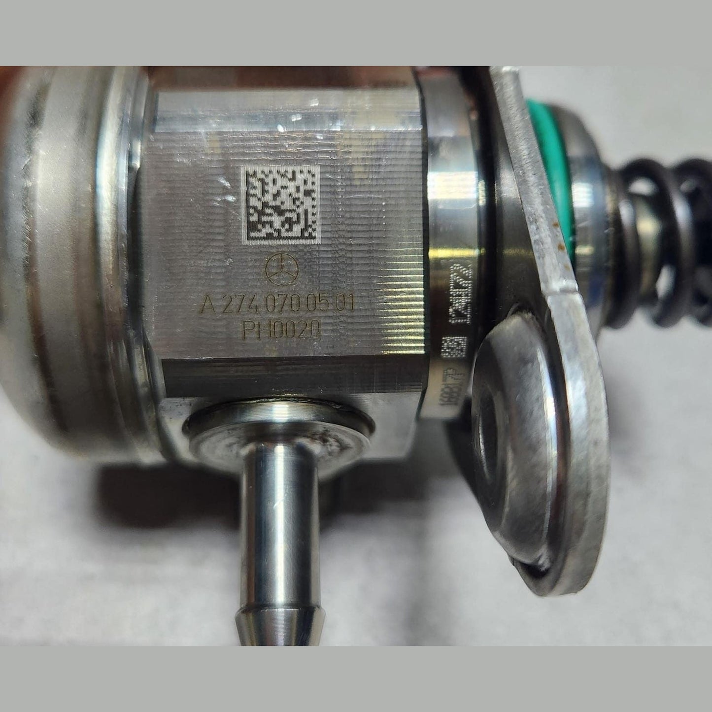 Mercedes-BenzHigh Pressure Fuel Pump A2740700501 W204 W205 W212 W213 C207