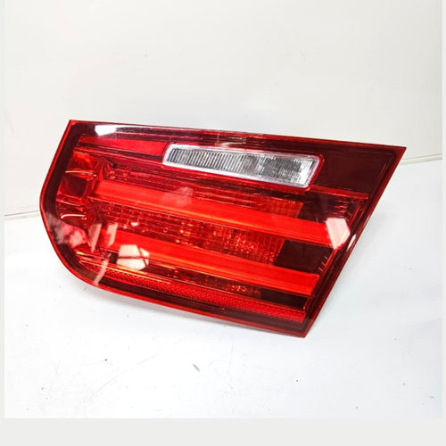 7372794-2012-2016 BMW  3 Series F30 F31 328i Rear Right trunk lid Taillight OEM