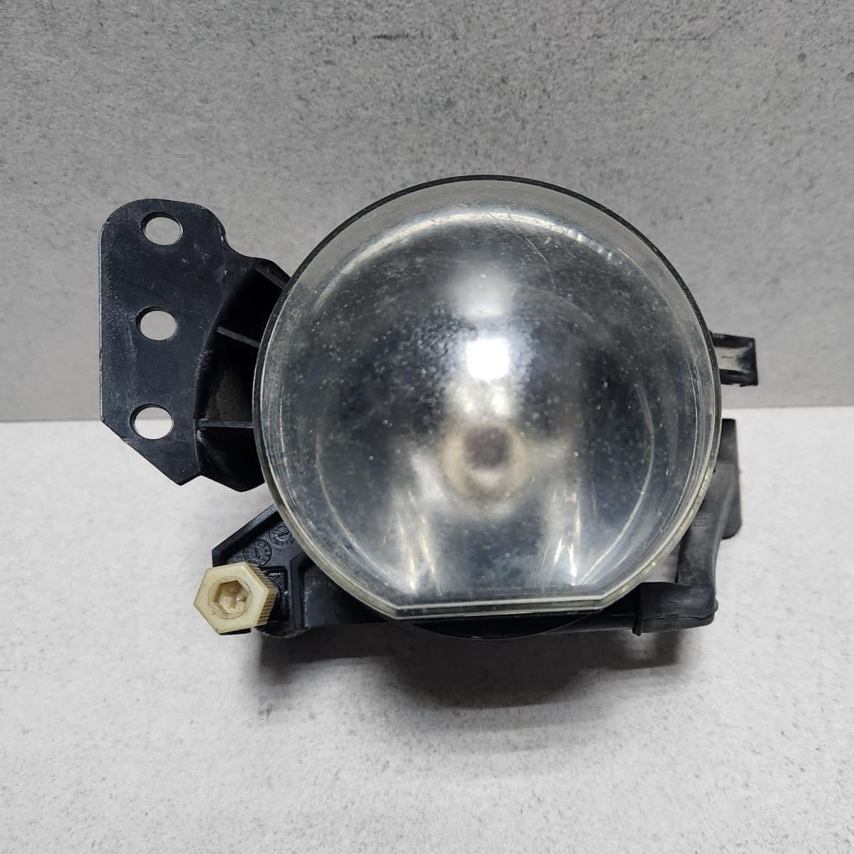 2004-2010 BMW 525i Front Right Fog Light 6910792