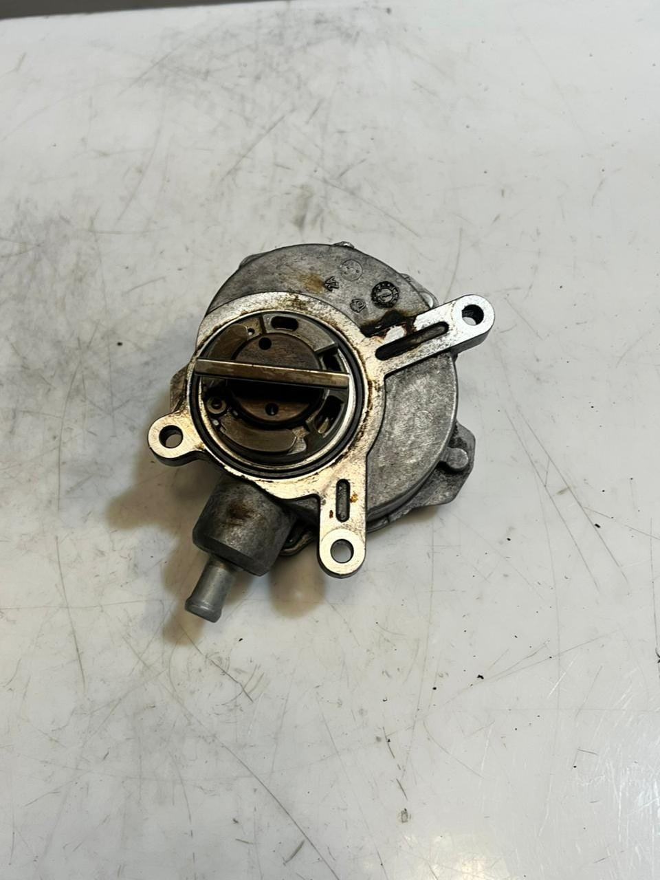 2006-2008 BMW 750Li 6 Series E63 E64 E60 E53 E65 Brake Vacuum Pump 7545384 OEM