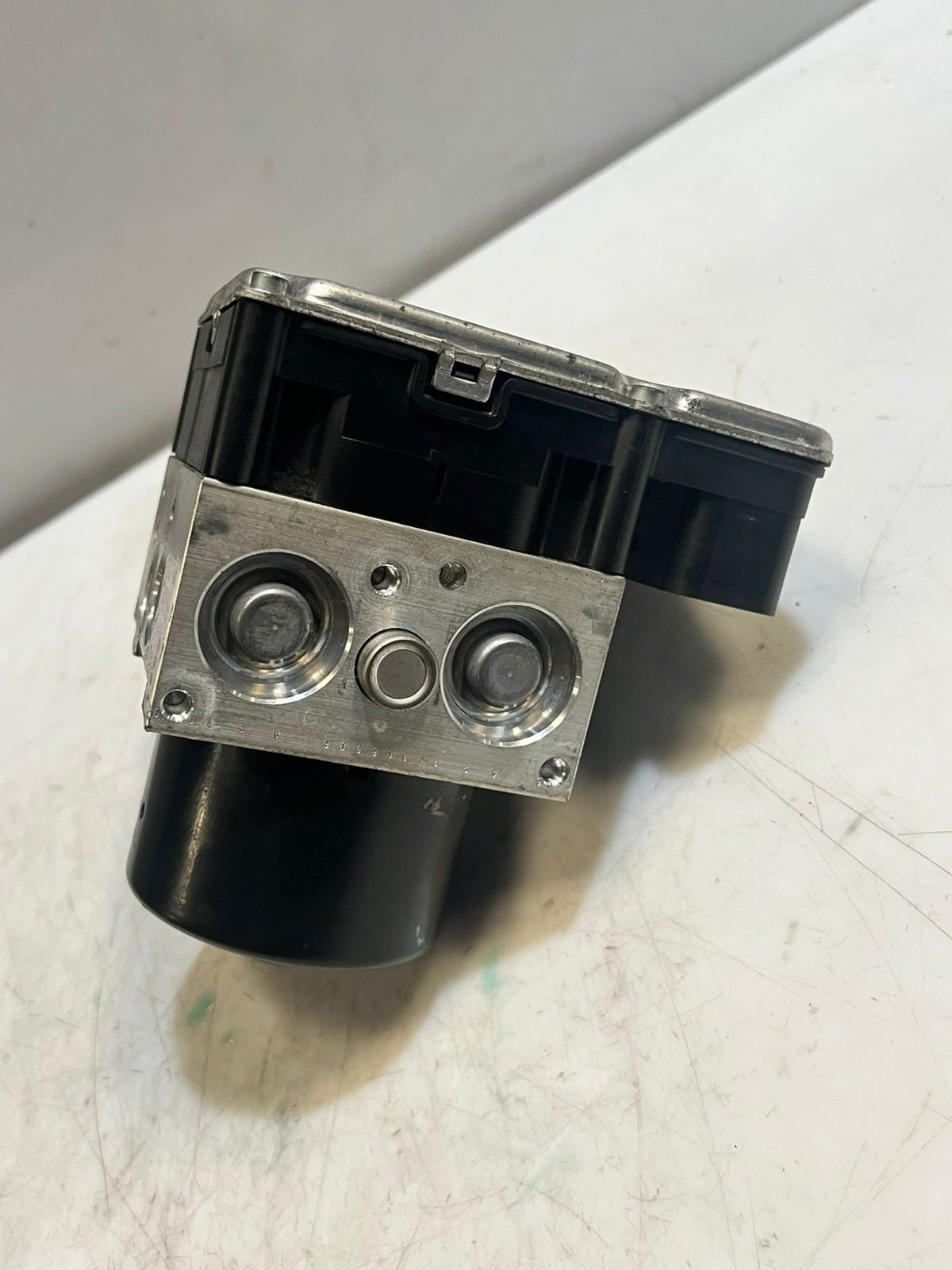 2011-2017 BMW X3 F25 and X4 F26 Abs Pump Module ASSEMBLY 6851087 OEM