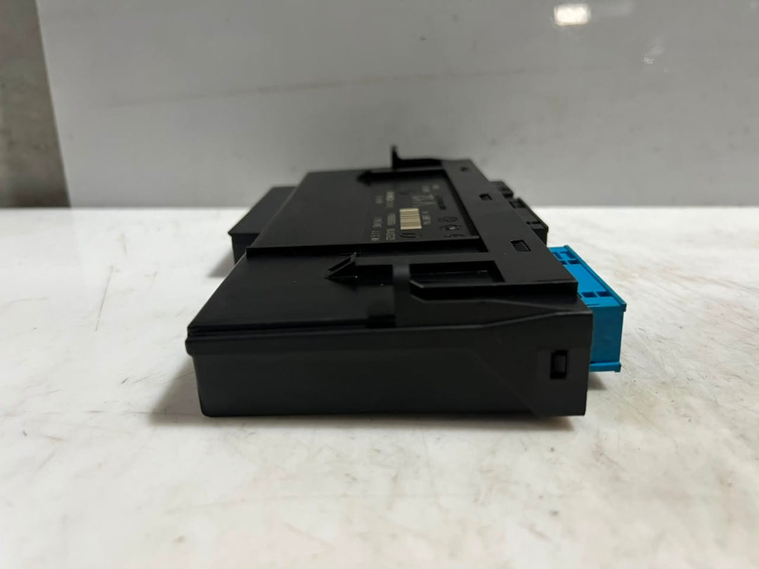 BMW 528i F07 5' GT M6 535i Body Control Module BCM Junction Box 9228495 OEM
