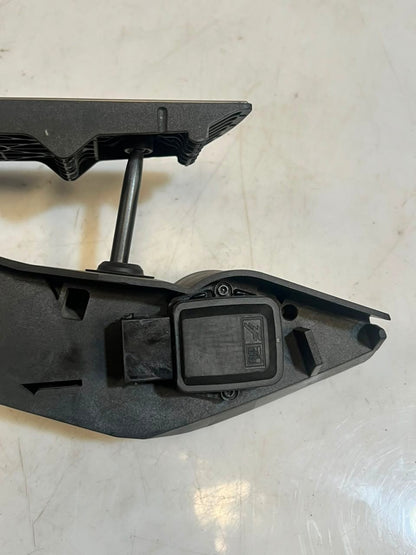 2008-2014 BMW X6 3 Series E90 E91 and X6 E71 Accelerator Throttle Pedal 6791473