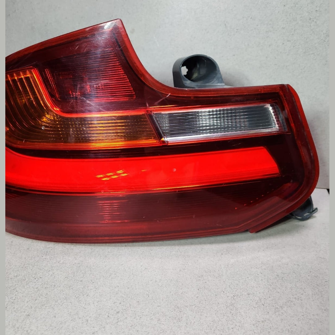 BMW Rear Left Halogen Taillight 4818177 2 Series F22 F23 F87 M Sport
