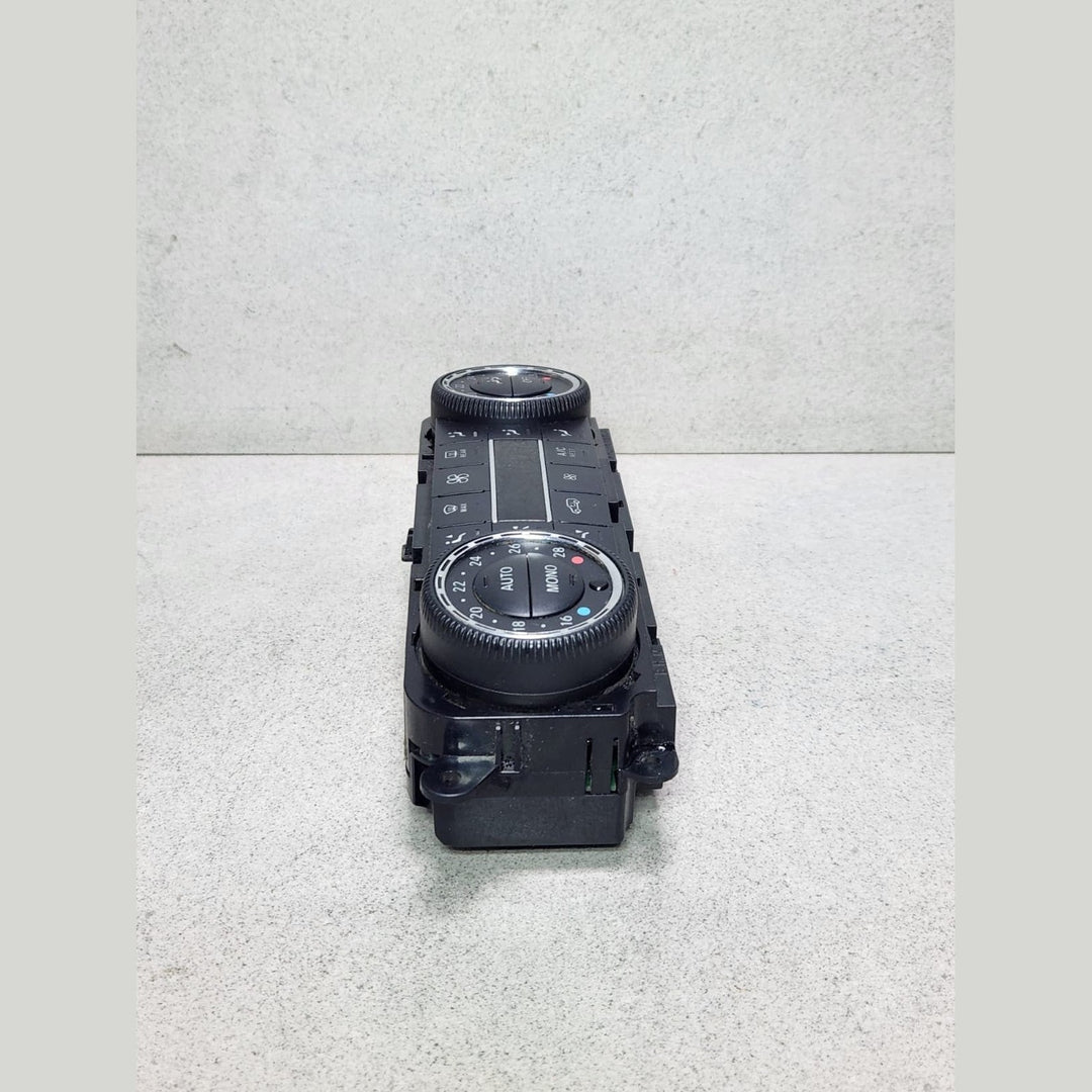 Mercedes-Benz GL X164 ML W164 R W251 Climate Control Unit A2518707489