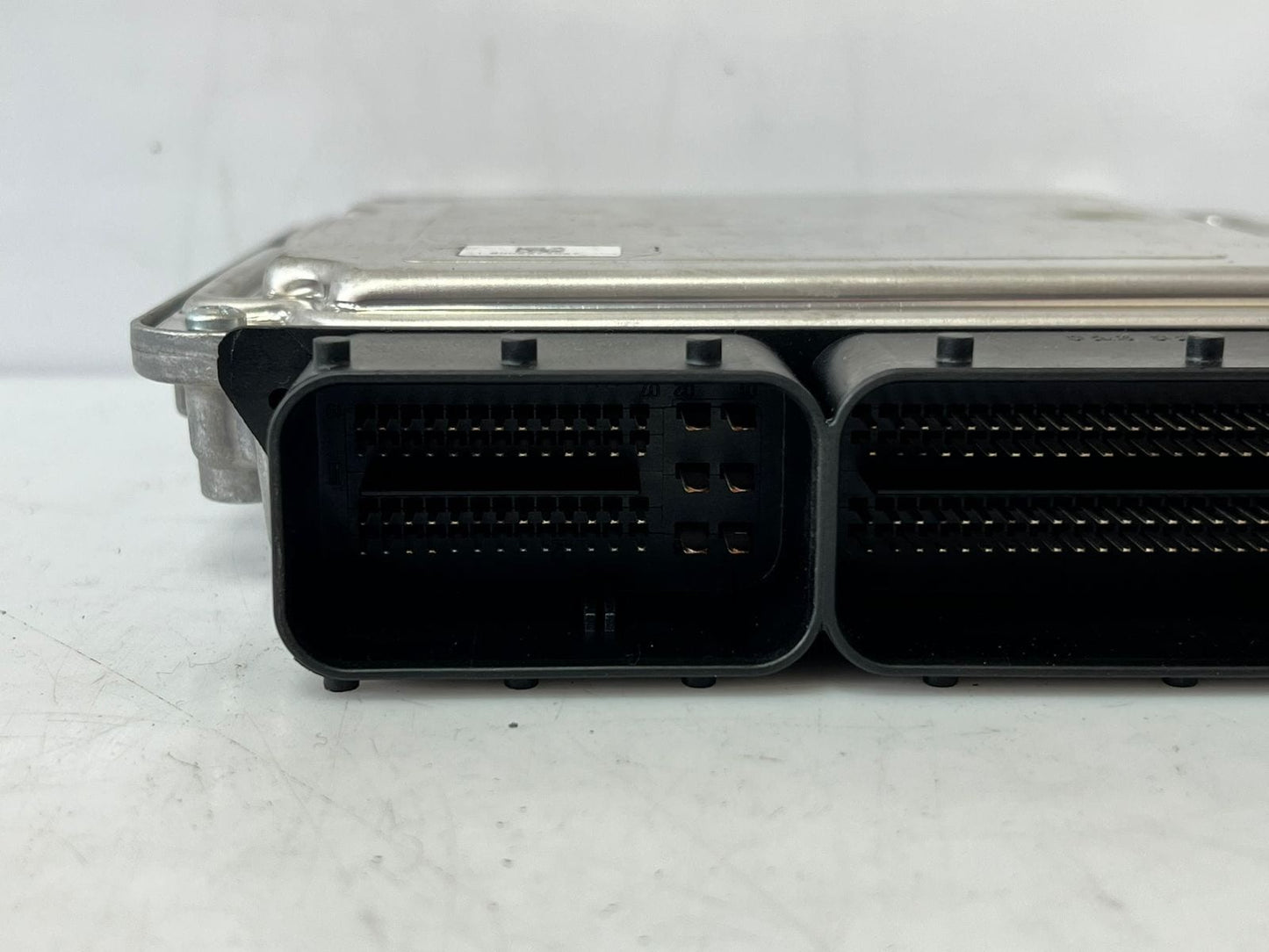 2012 BMW F30 N47D F20 3' 2.0 320d 120d diesel Engine Control Unit ECU 8518568 