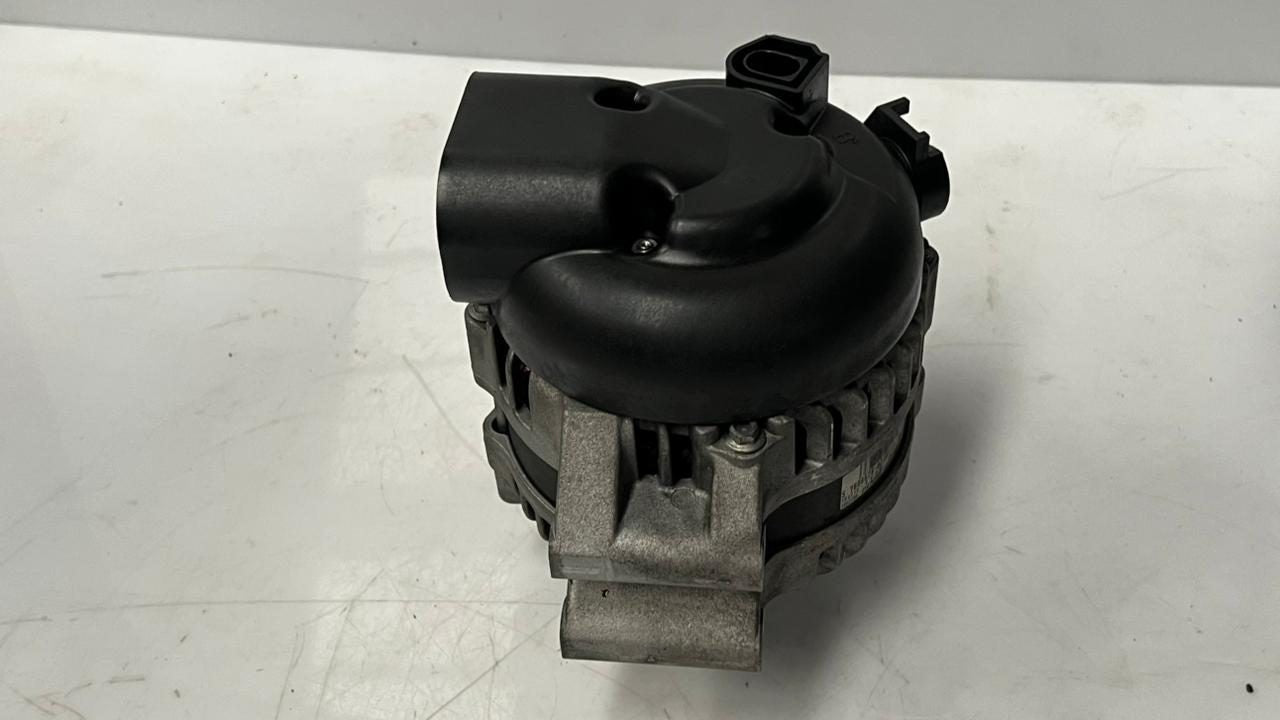 2010-2016 BMW M5 Alternator 7606628 M5 M6 F10 F06 and X6M F86 4.4 TWIN TURBO