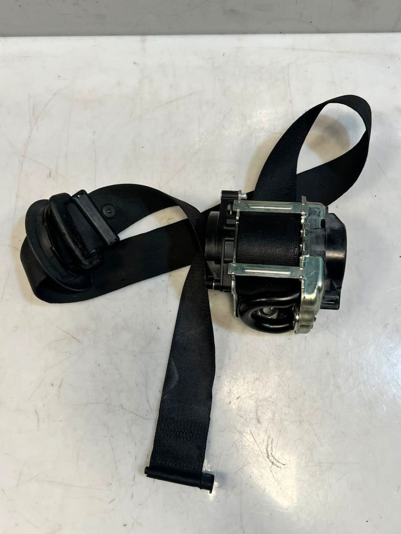 2014-2018 BMW X5 F15 Front Right Passenger Seat Belt Retractor 624641200F OEM