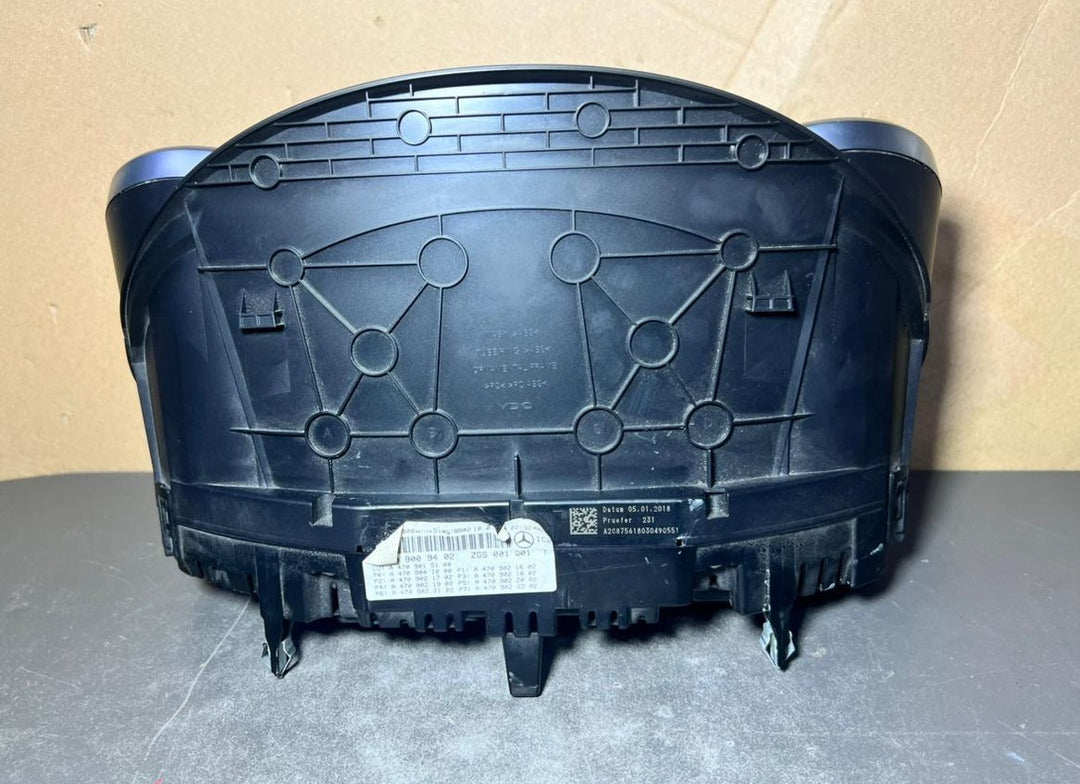 2017-2020 Mercedes-Benz W470 X-Class Instrument Cluster Speedometer A470 9009402