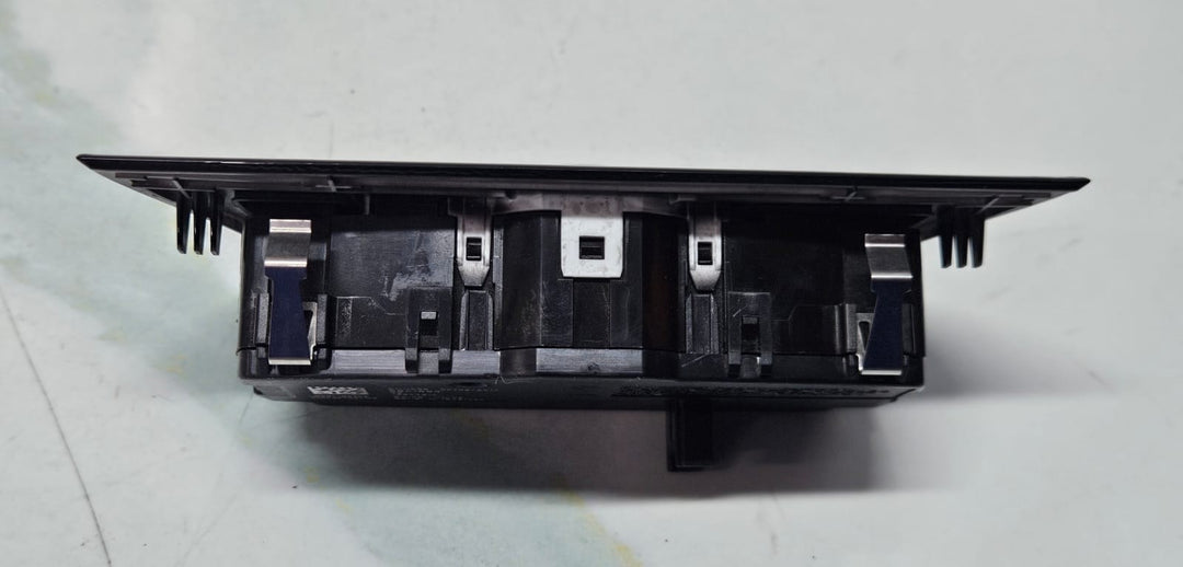 BMW 5 Series G30 G31 F90 Headlight Switch 6841883 OEM