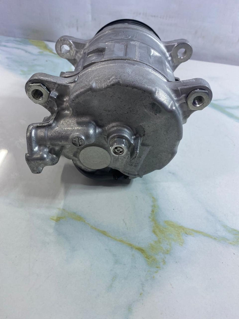 BMW Air Diesel B57 Compressor 9892069 BMW X5 G05, X6 G06, and X7 G07 G60 G61
