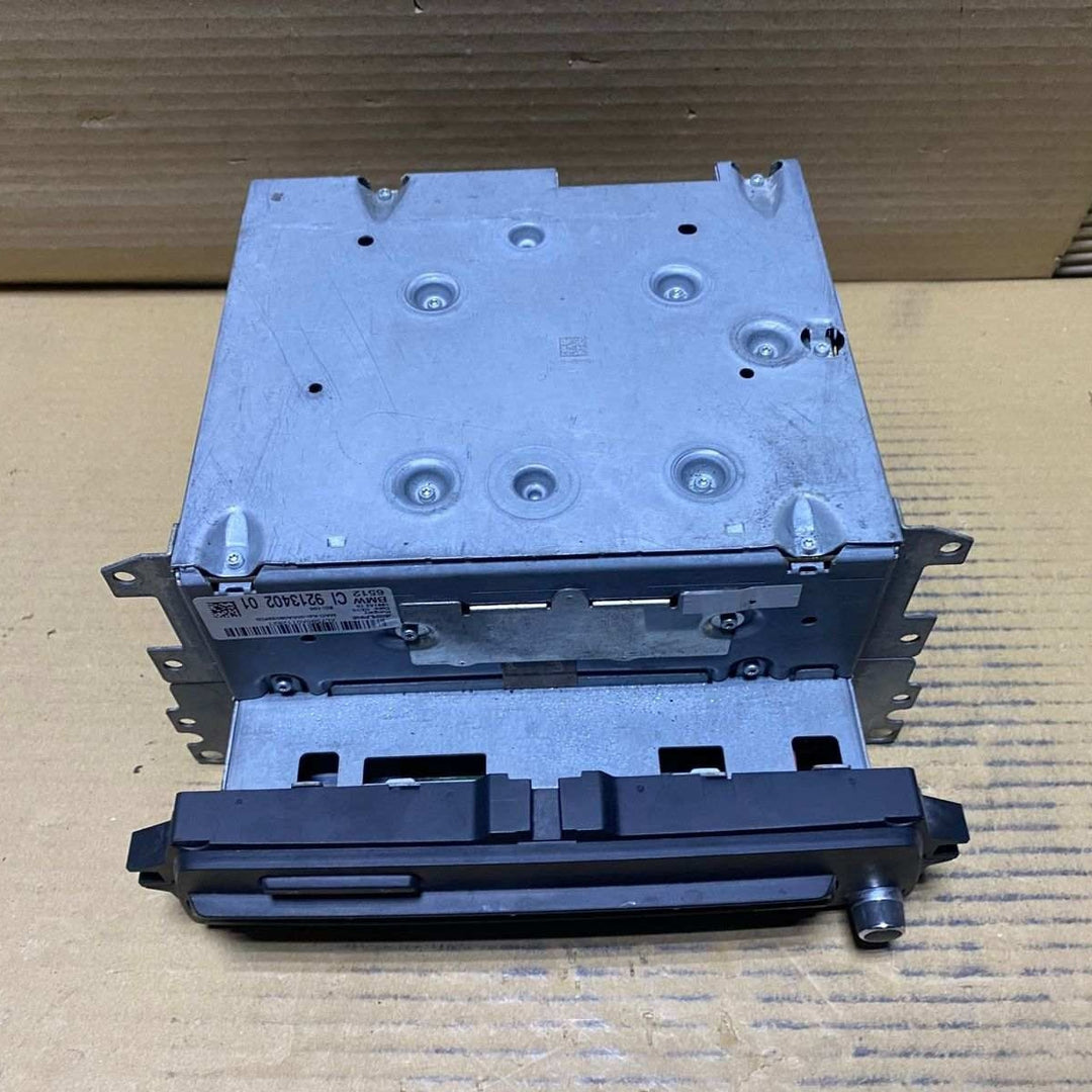 BMW HEAD UNIT CD NAVI CIC 9213402 Z4 E89 Z4 23i N52N  