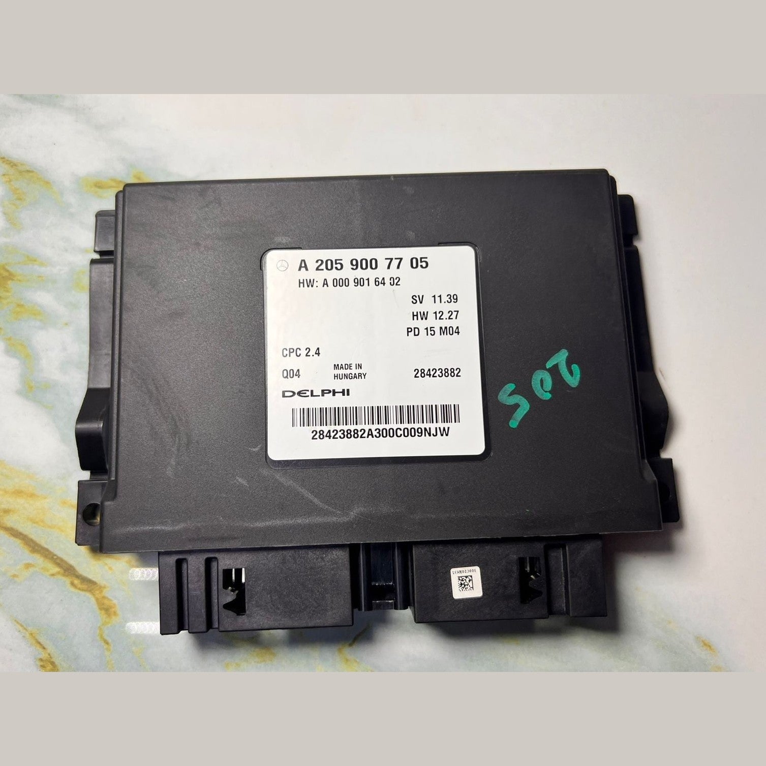 Mercedes-Benz W205 Drivetrain Control Unit A 205 900 77 05