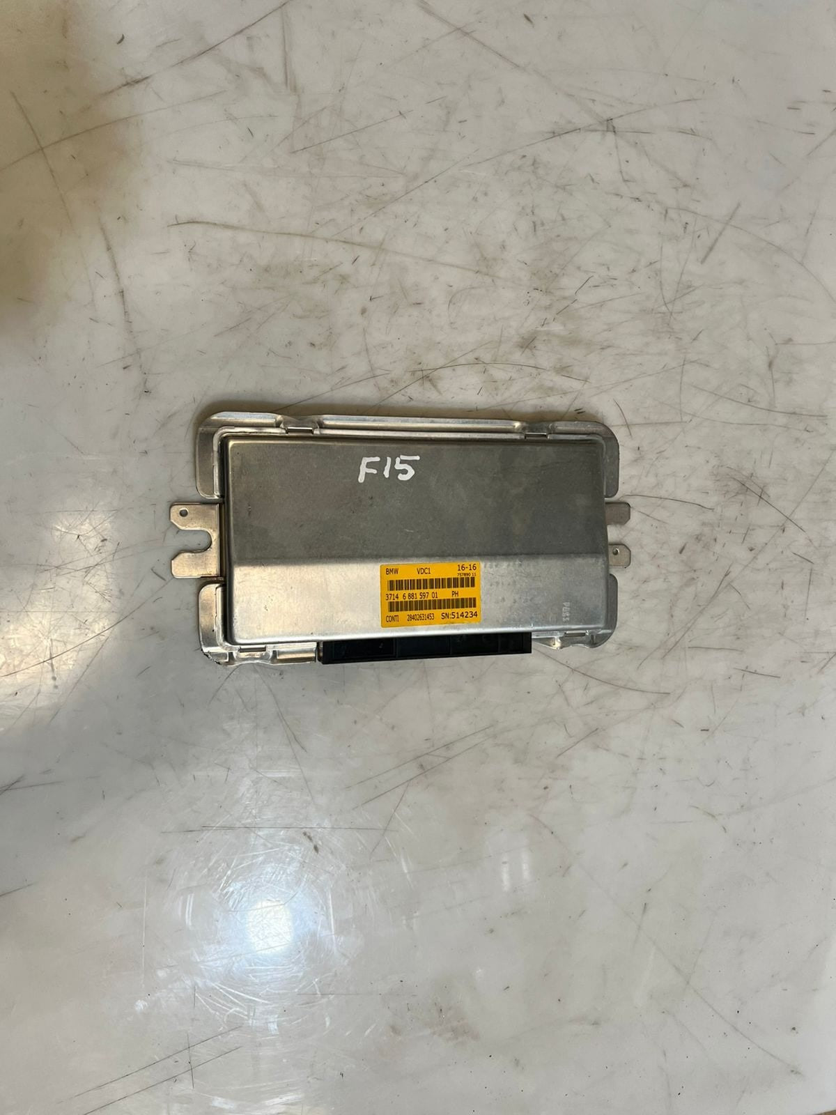 2015-2018 BMW X5 F15 Suspension Control Module 6881597