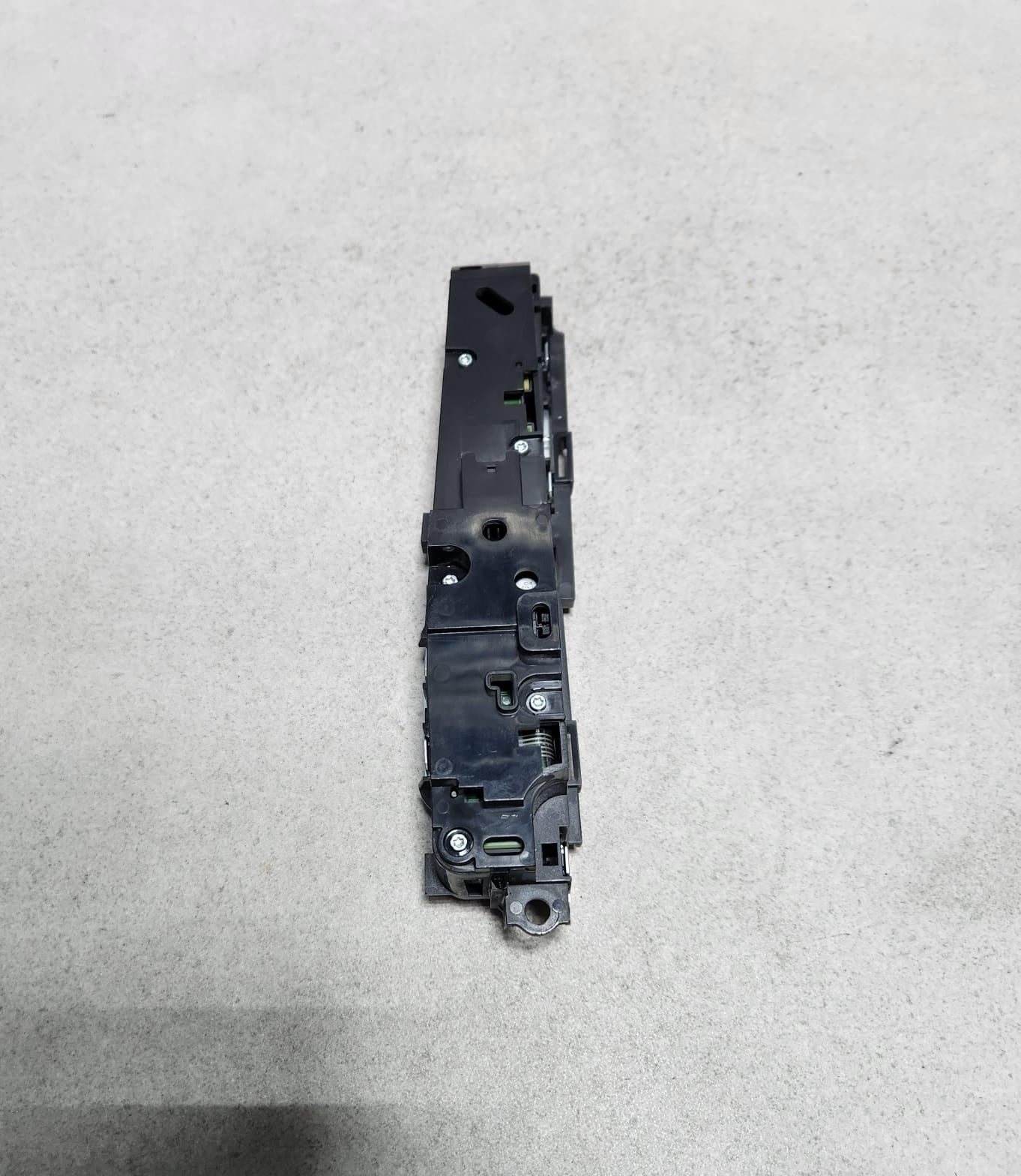 2017-2019 BMW X3 Center Console Operating Unit 6832014 G01 X3 G30 G31 G32 G38
