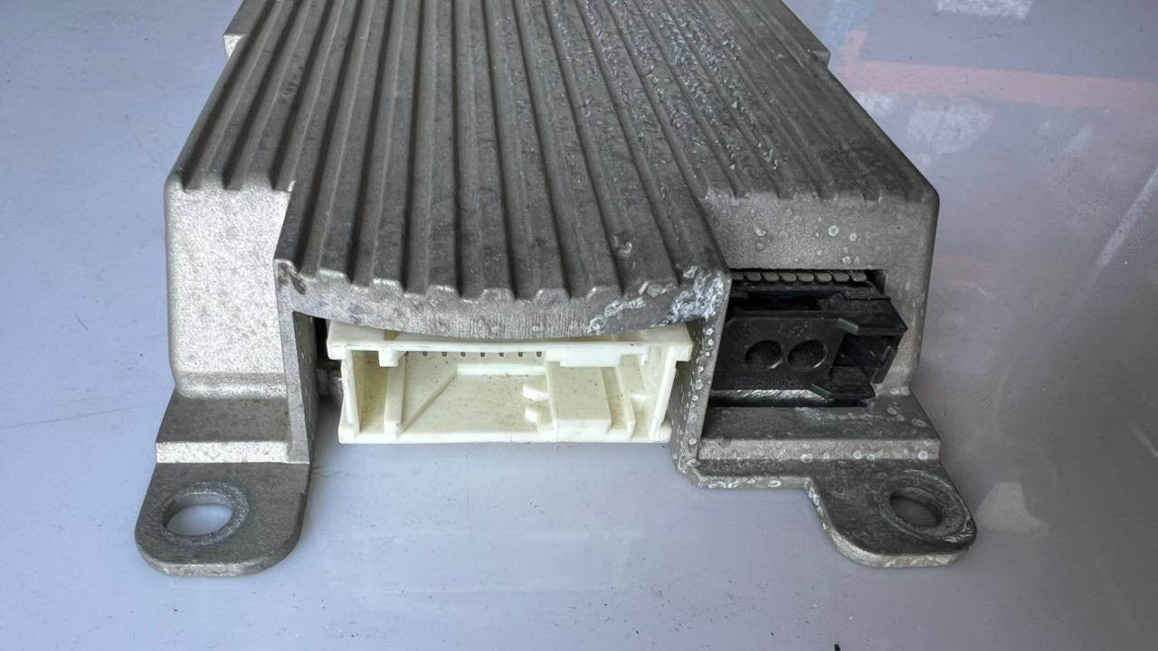 2012-16 BMW 328i Bluetooth Com box Telematic Control Module 9257153 3' 320 335